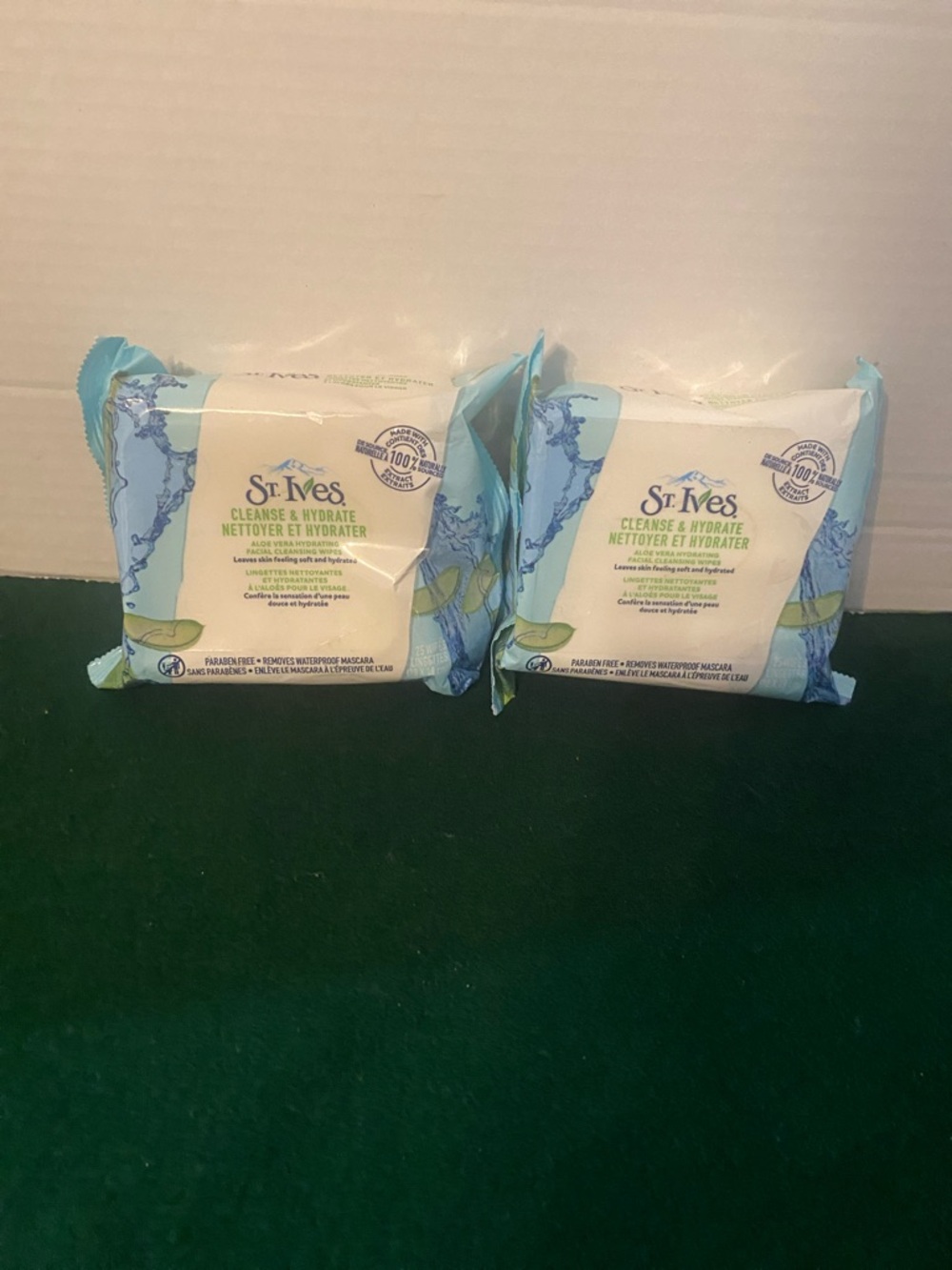 2x Cleanse & Hydrate Facial Wipes - Blue